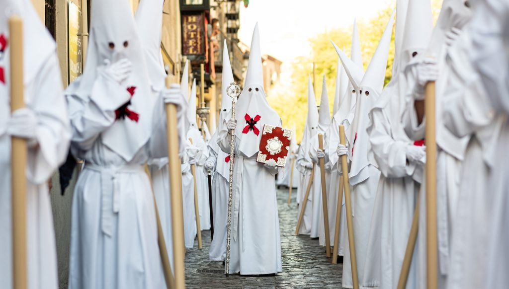 actos y escenarios de Semana Santa en Sevilla 1024x582 - ¿Dónde aparcar en Sevilla en Semana Santa de 2024?