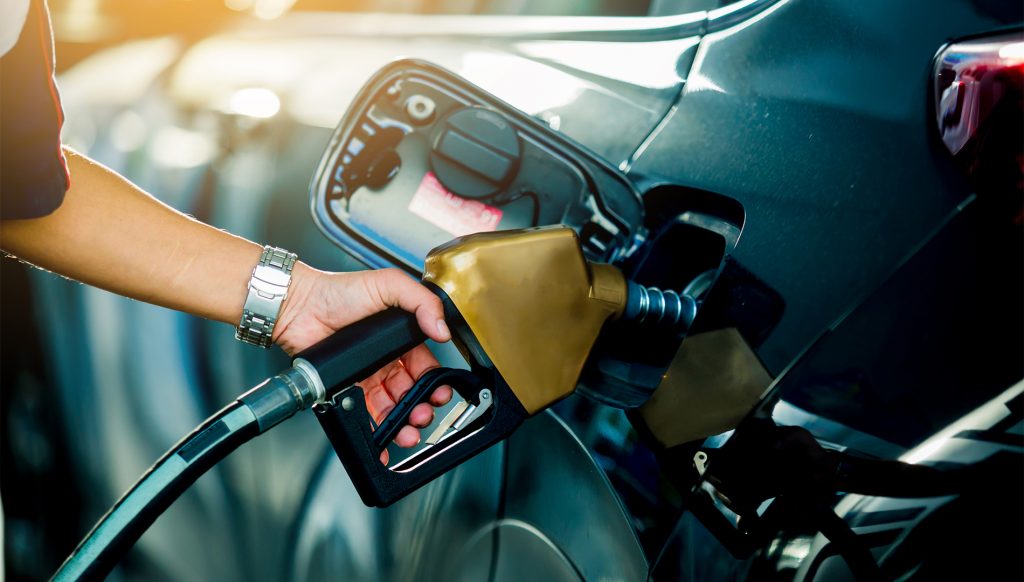 como ahorrar combustible 1024x582 - ¿Cómo se puede ahorrar combustible con el coche?