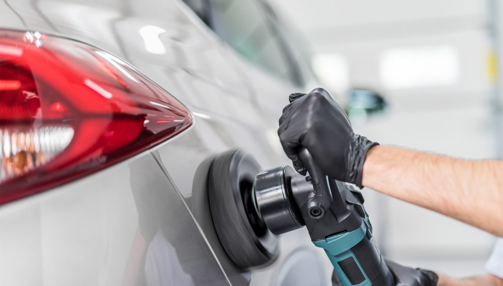 quitar aranazos del coche 1024x582 - Cómo quitar los arañazos del coche de forma fácil