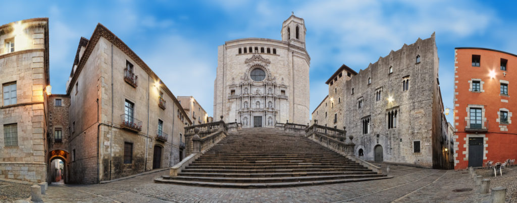 girona 2 1024x402 - Girona: ruta turística de ensueño para los amantes del cine