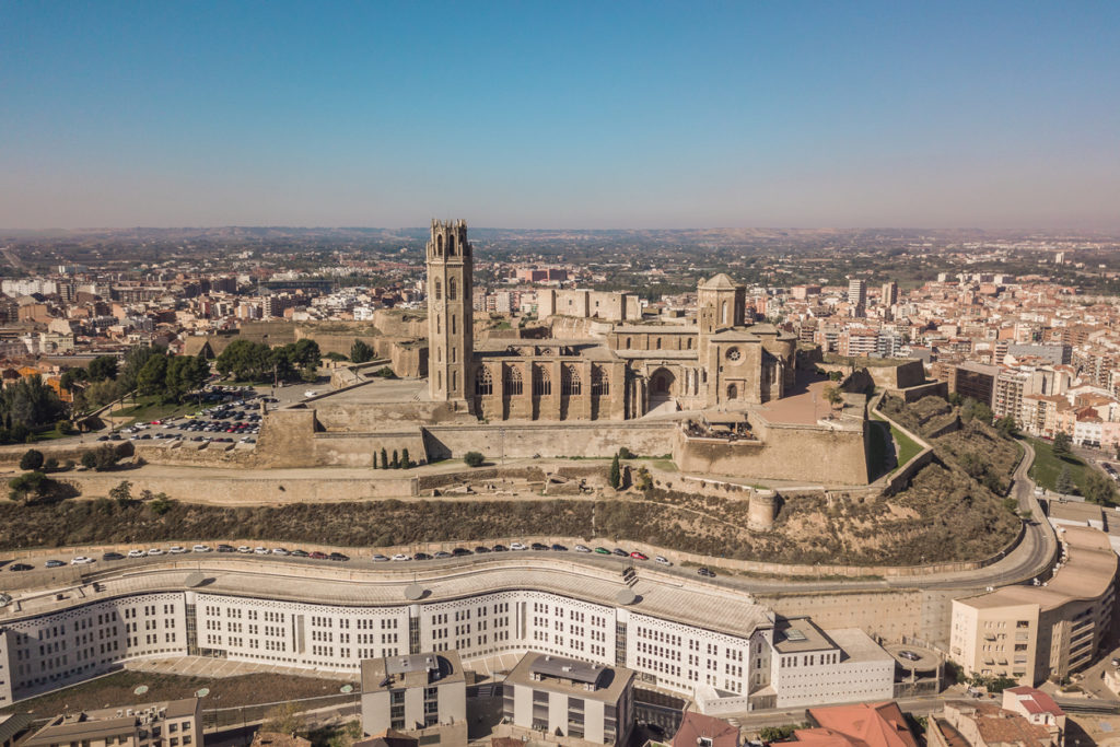 aparcar lleida 1 1024x683 - Dónde aparcar en Lleida gratis