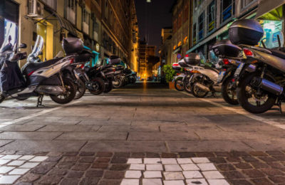 aparcamiento motos madrid