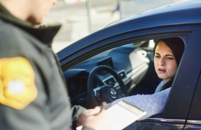 multa por no llevar el carnet de conducir