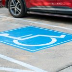 donde se puede aparcar con tarjeta de minusválido en barcelona